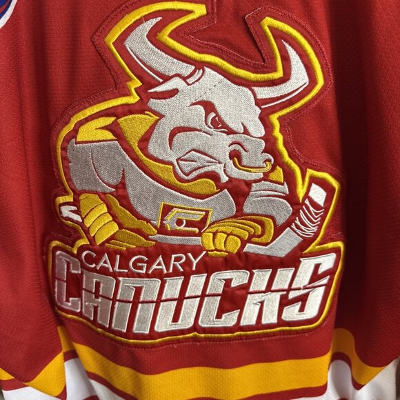 Calgary Canucks AJHL Hockey Jersey Men’s M Red Embroidered Alberta Juniors - Picture 3 of 5